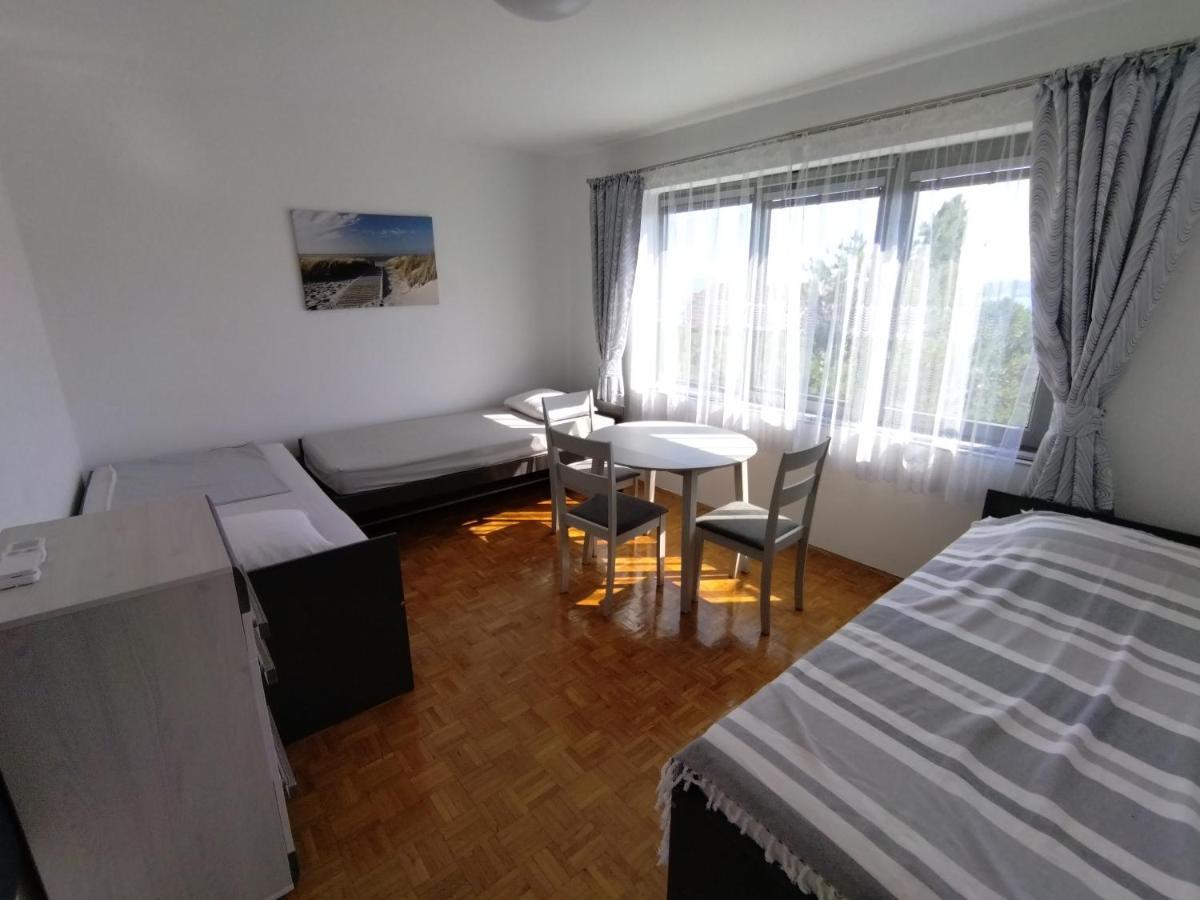 Vila Zdenka Apartmants Crikvenica Kültér fotó